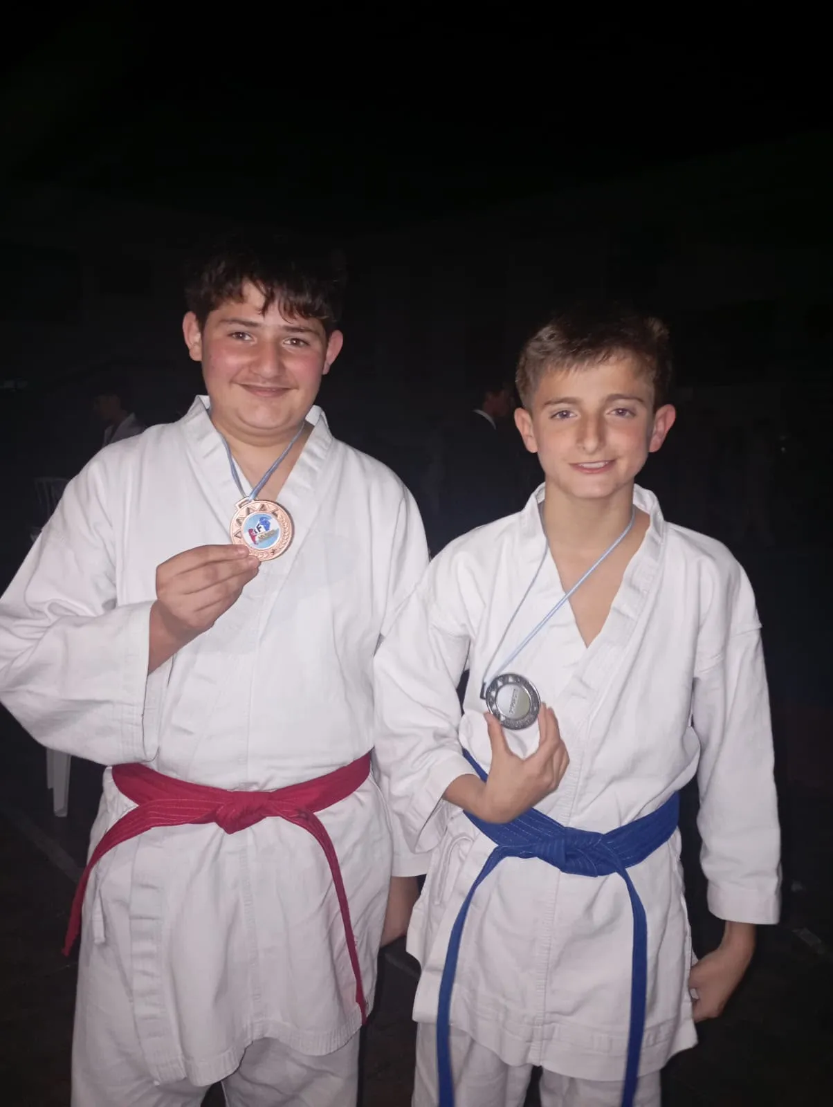 LA ESCUELA DE KARATE BRILLÓ EN EL TORNEO PROVINCIAL DE OLIVA