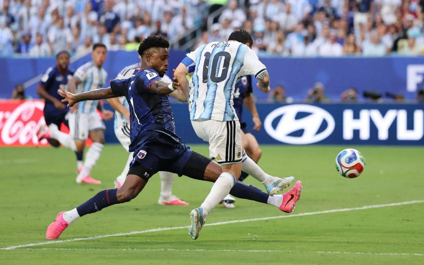 ARGENTINA GANÓ Y PASO A OCTAVOS DE FINALES LUEGO DE UN DURO ENCUENTRO