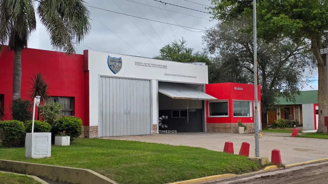 BOMBEROS VOLUNTARIOS CELEBRAN SU ANIVERSARIO CON JORNADA EN EL CUARTEL