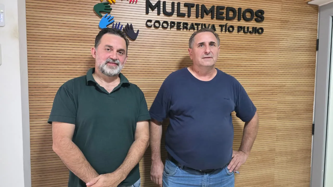 LOS DE LA RUEDA" PRESENTAN NUEVO MATERIAL EN LA PEÑA DE ABRAZO DE LUZ