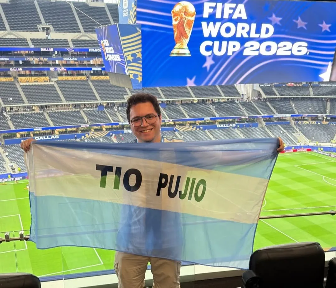 FRANCISCO ROSSO REPRESENTA A TÍO PUJIO EN EL MUNDIAL