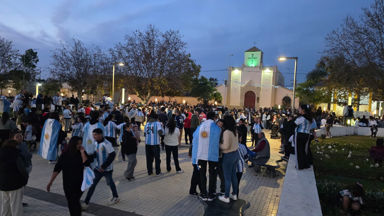 EL MUNICIPIO PIDIÓ CELEBRAR "CON PASIÓN Y RESPONSABILIDAD" TRAS EL PARTIDO DE LA SELECCIÓN