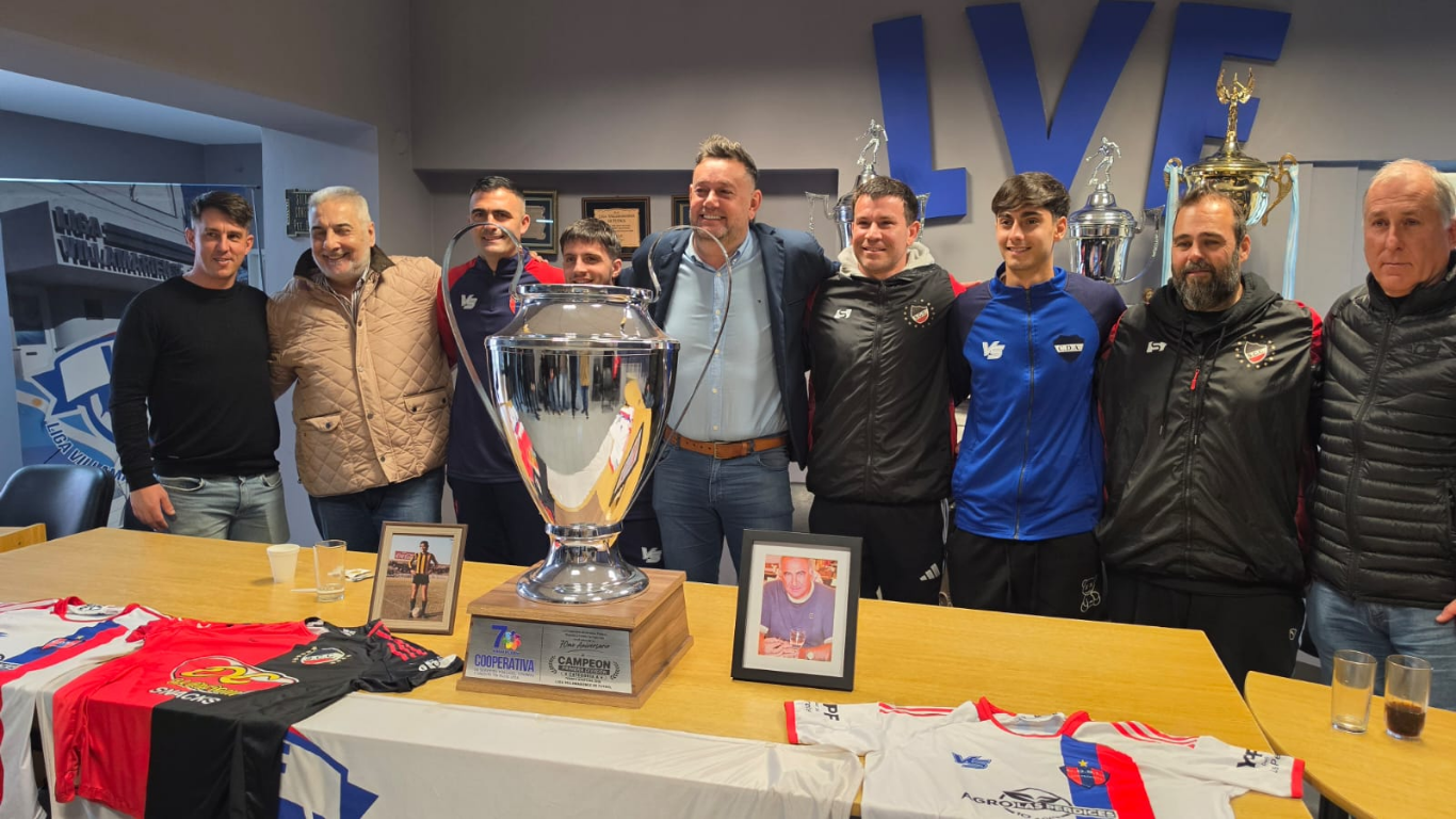 ESTA MAÑANA SE PRESENTÓ ANTE LA PRENSA LA COPA “70 ANIVERSARIO DE LA COOPERATIVA”