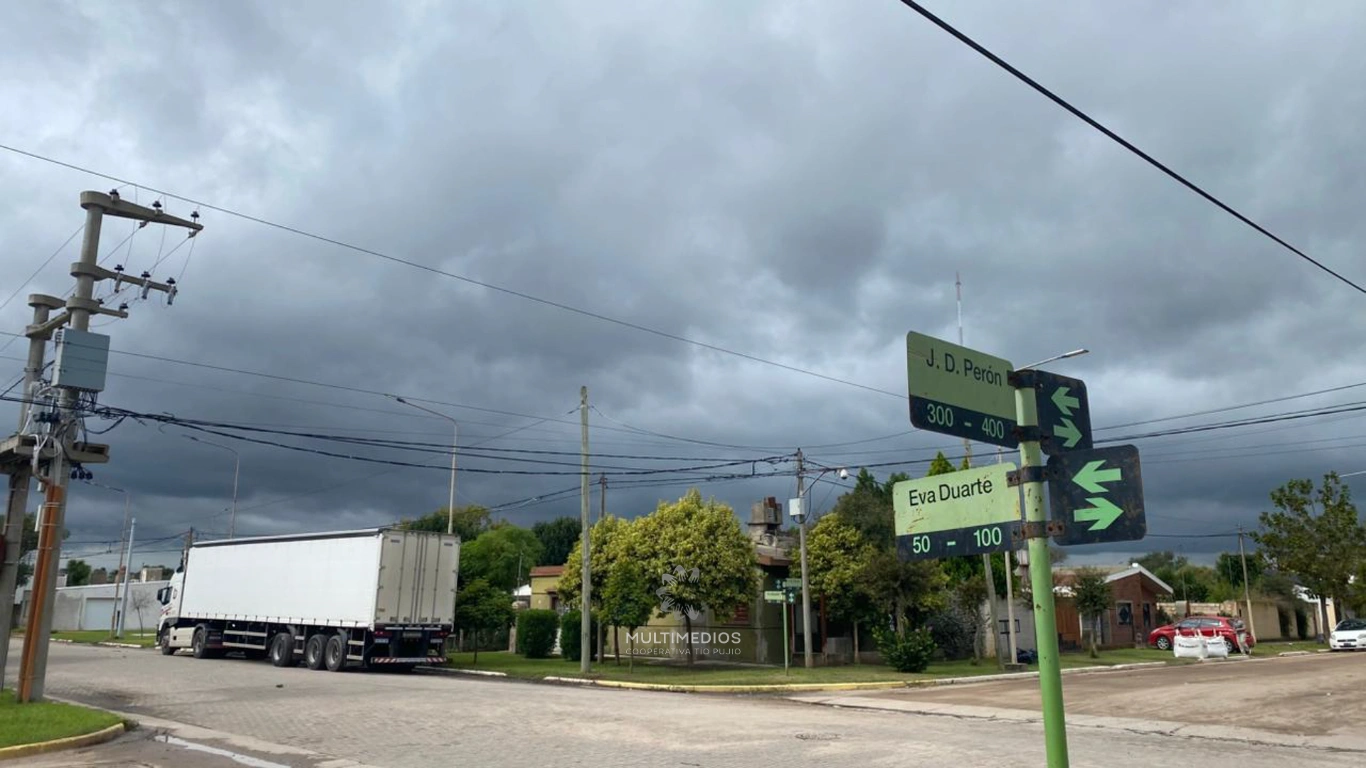 VIENTOS FUERTES, LLUVIA Y GRANIZO PARA LA MAÑANA DE HOY