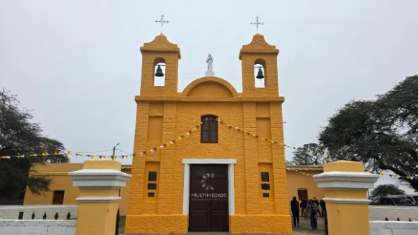 GRAN VENTA DE POLLOS ASADOS Y EMPANADAS A BENEFICIO DE LA CAPILLA SAN ANTONIO