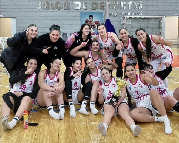 EN EL DÍA NACIONAL DEL JUGADOR Y LA JUGADORA DE BÁSQUET, MULTIMEDIOS SALUDA A LOS  DEPORTISTAS LOCALES
