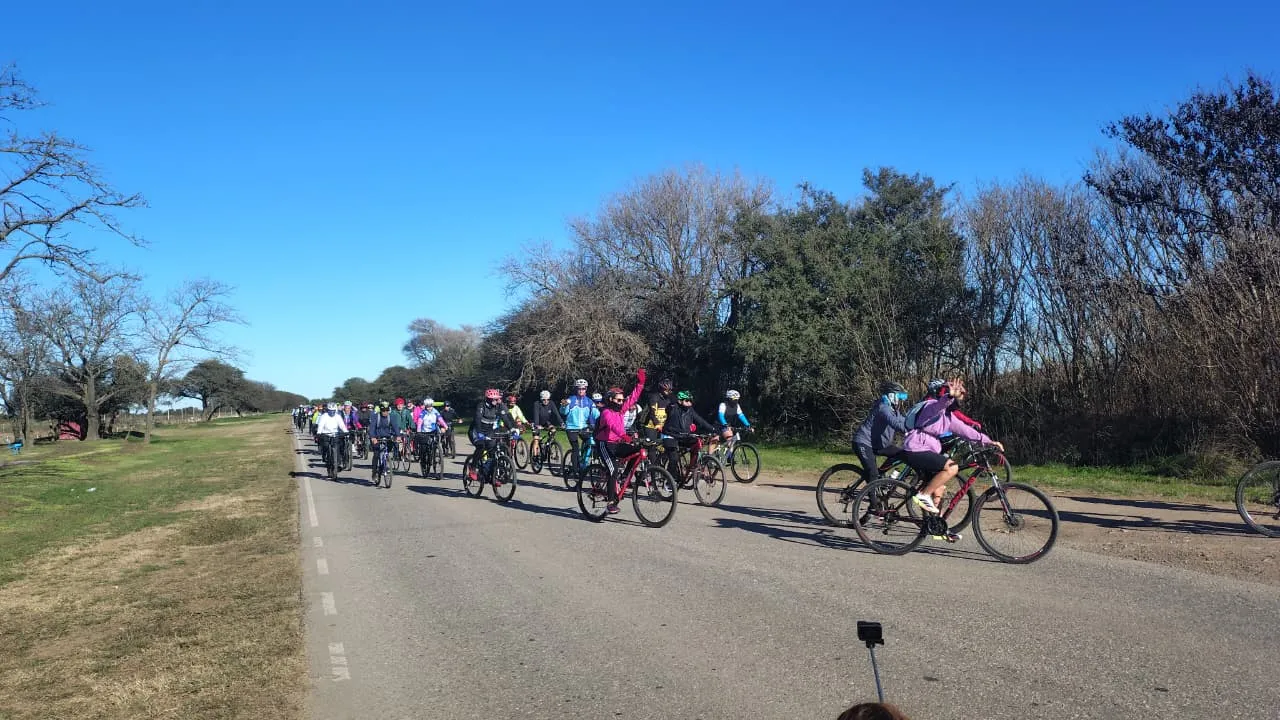 SE LARGÓ LA QUINTA VUELTA “TINPUKIN 2026”: UN CICLOTURISMO SOLIDARIO QUE UNE A LA COMUNIDAD